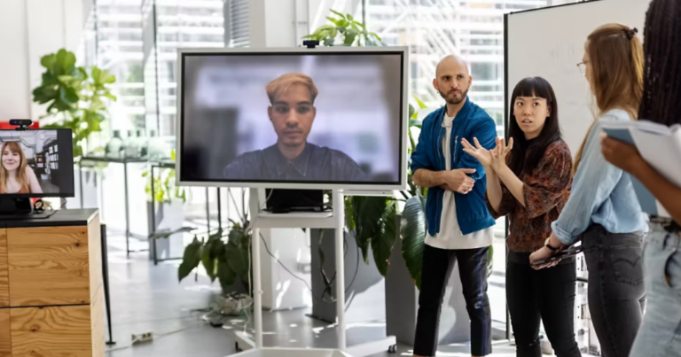 How Collaboration Technology Improves Hybrid Work For Real Teams